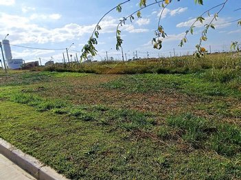 land_lot em Rua Adelina Monari, Vila Santo Antônio - Votorantim - SP