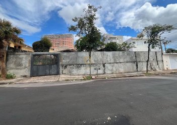 house em Rua Gabriel Ragi Zacharías, Jardim Bom Pastor - Botucatu - SP