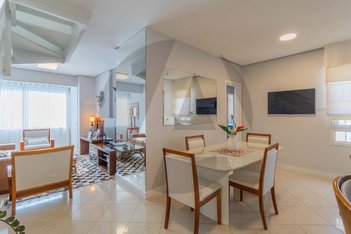 apartment em Avenida General Barreto Viana, Chácara das Pedras - Porto Alegre - RS