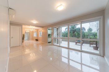 apartment em Avenida Túlio de Rose, Jardim Europa - Porto Alegre - RS