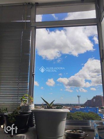 apartment em Rua São Carlos, Floresta - Porto Alegre - RS
