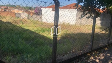 land_lot em Rua Dona Maria Janasi Biagioni, Centro - Araraquara - SP