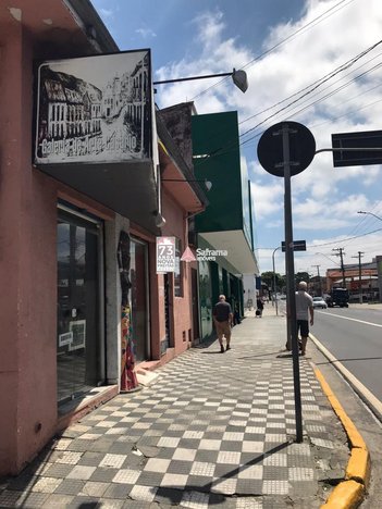 business em Avenida Siqueira Campos, Centro - Jacareí - SP