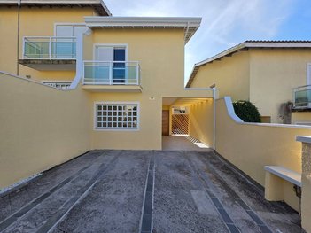 house em Estrada Rikio Suenaga, Vila Caputera - Mogi das Cruzes - SP