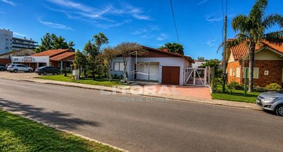 house em Avenida Paraguassu, Atlântida - Xangri-Lá - RS