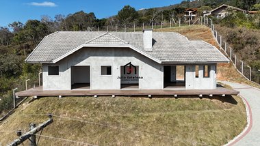 house em Rua Santa Bárbara, Parque da Água Santa - Campos do Jordão - SP