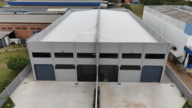 industrial em Rua Nelson Teichmann, Cruzeiro - Cachoeirinha - RS