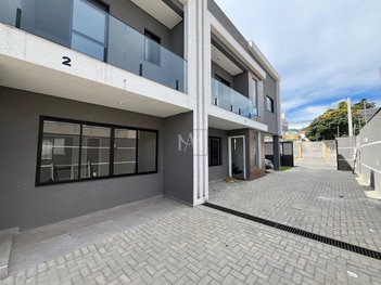 house em Rua Brasílio Bacellar Filho, Tingui - Curitiba - PR