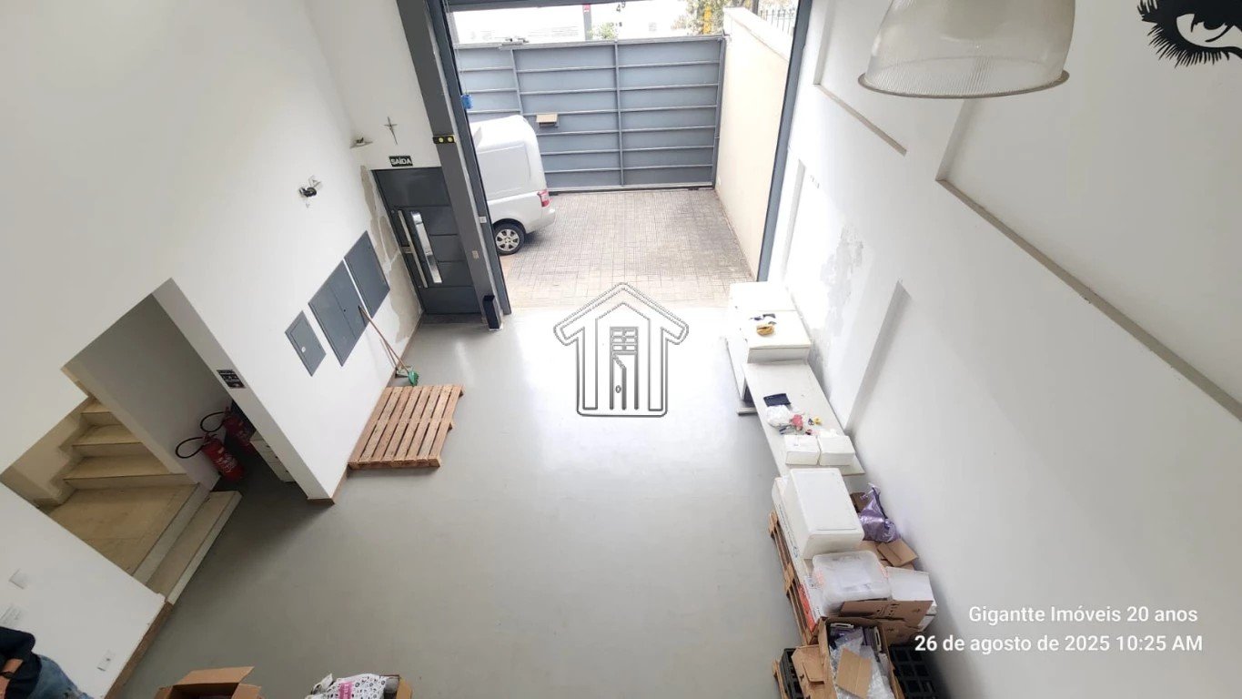 Galpão visto do escritório piso superior