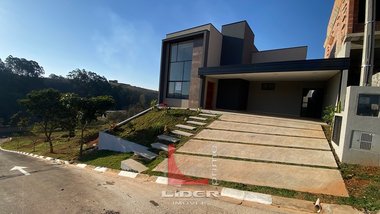 house em Avenida Bouganville, Parque Imperador - Bragança Paulista - SP