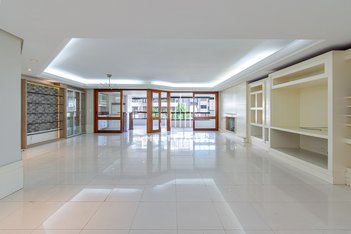 apartment em Rua Desembargador Moreno Loureiro Lima, Boa Vista - Porto Alegre - RS