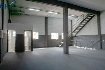 industrial em Rua Manoel Alonso Almendra, Conjunto Residencial Paes de Barros - Guarulhos - SP