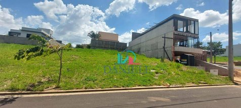 land_lot em Avenida Deputado Federal Mário Eugênio, Parque Residencial Damha - Araraquara - SP