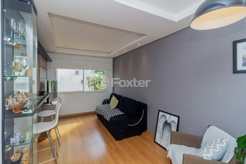 apartment em Rua Inhanduí, Cristal - Porto Alegre - RS