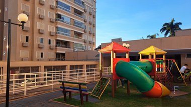 apartment em Avenida Doutor Gastão Vidigal, Jardim Leblon - Maringá - PR