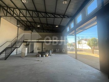 industrial em Rua Delfim Moreira, Custódio Pereira - Uberlândia - MG