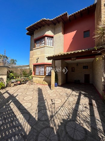 house em Rua Jacundá, Guarujá - Porto Alegre - RS