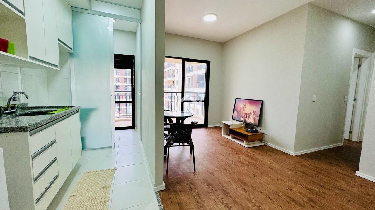 Apartamento para Locacao no Condominio Estilo Granja Viana - Living para 2 ambientes
