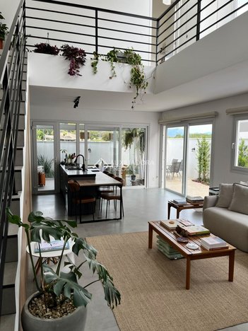 house em Rodovia Doutor Antônio Luiz Moura Gonzaga, Rio Tavares - Florianópolis - SC