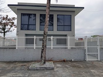 house em Avenida Mandaguari, Matinhos - Matinhos - PR