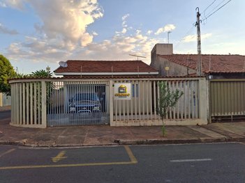 house em Rua Padres Salesianos, Jardim João Paulo II - São José do Rio Preto - SP