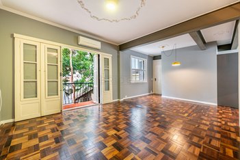apartment em Rua Mostardeiro, Rio Branco - Porto Alegre - RS