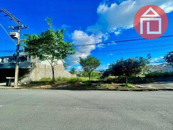 land_lot em Rua Professora Jandyra Colombi Costa Valente, Jardim América - Bragança Paulista - SP