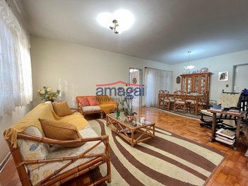 house em Avenida Estados Unidos, Jardim Siesta - Jacareí - SP