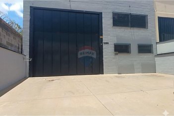 industrial em Avenida Prefeito Milton Severino, Jardim Santa Efigênia - Araras - SP
