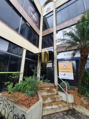 office em Voluntários da Franca, Estação - Franca - SP