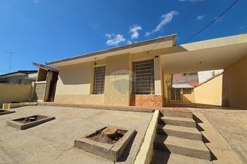house em Rua Ernesto Lo Sardo, Santa Luzia - Bragança Paulista - SP