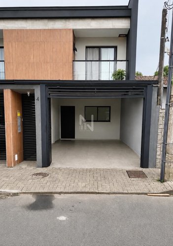 house em Rua Caçapava, Bom Retiro - Joinville - SC