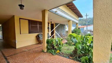 house em Rua Coronel Júlio Pitta, Centro - Miguel Pereira - RJ