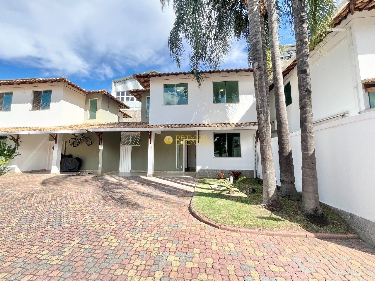 Casa com 3 quartos — Santa Amélia, Belo Horizonte