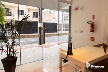 office em Rua 906, Centro - Balneário Camboriú - SC