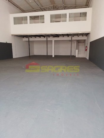 industrial em Rua Eduardo Leopoldo, Vila Guilherme - São Paulo - SP