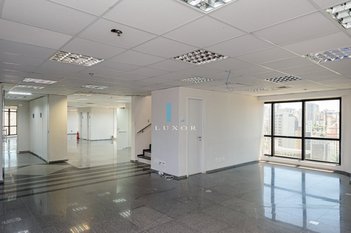 business em Avenida Getúlio Vargas, Savassi - Belo Horizonte - MG