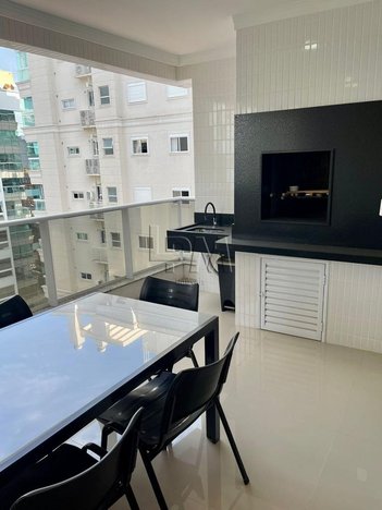 apartment em Rua 313 B, Meia Praia - Itapema - SC