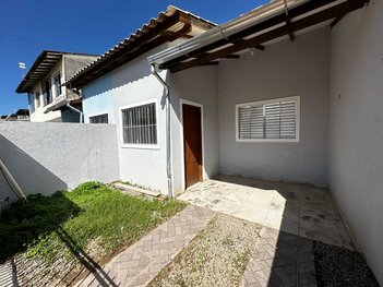 house em Servidão Honorina Rosa Silva, São João do Rio Vermelho - Florianópolis - SC
