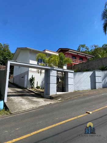 house em Rua Margarida Franco Madeira, Lote Seis - Criciúma - SC