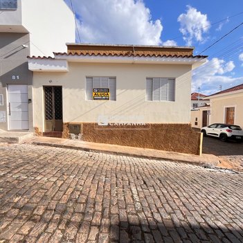 house em Rua Comendador Paulo Ferreira, Centro - Campanha - MG