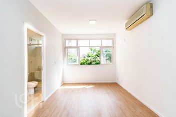 apartment em Rua dos Andradas, Centro Histórico - Porto Alegre - RS