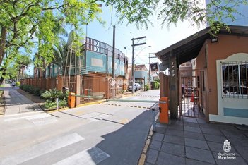 house em Rua Tenente Ary Tarrago, Jardim Itu - Porto Alegre - RS