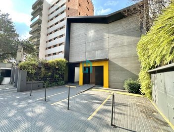 business em Avenida Chibarás, Moema - São Paulo - SP