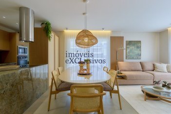 apartment em Rua Rosa Kaint Nadolny, Campo Comprido - Curitiba - PR