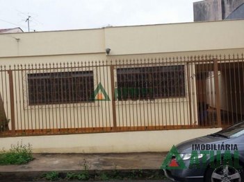 house em Travessa Tinguis, Eliza - Londrina - PR
