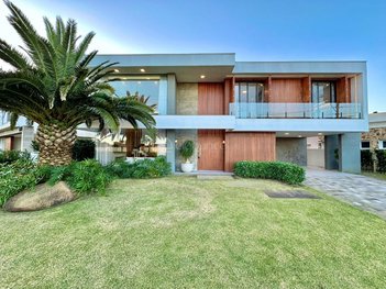 house em Rua Rio Jacuí, Centro - Xangri-Lá - RS