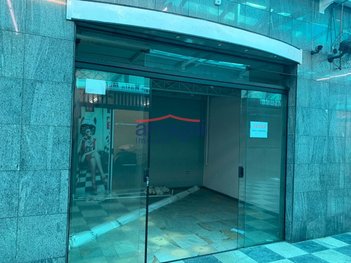 commercial_building em Doutor Pompílio Mercadante, Centro - Jacareí - SP