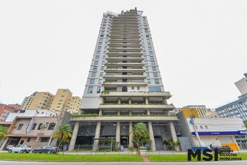 apartment em Rua Mariano Torres, Centro - Curitiba - PR