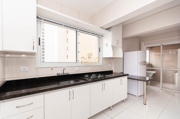 apartment em Rua Lourenço Pinto, Centro - Curitiba - PR